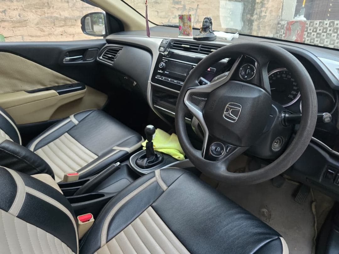 INTERIOR image for CITY 1.5 SV MT (I-VTEC) | Hooter