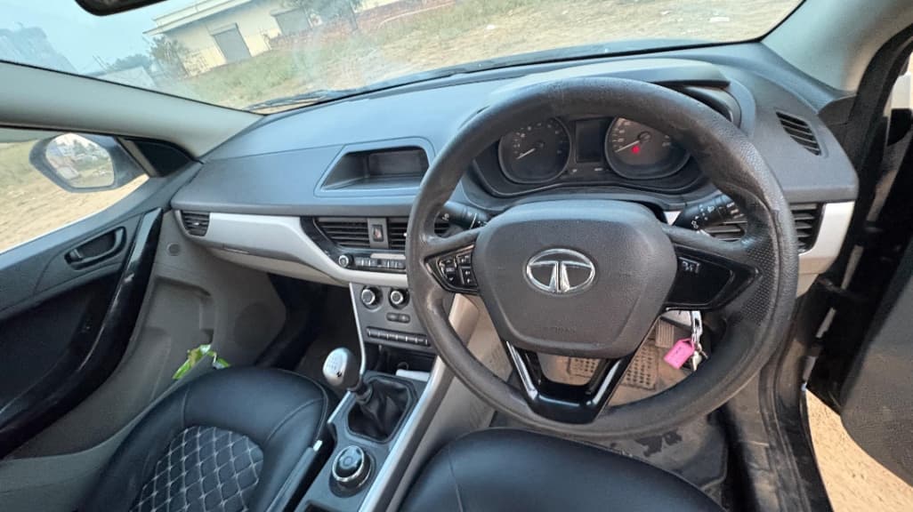 Tata Nexon [2017-2020]