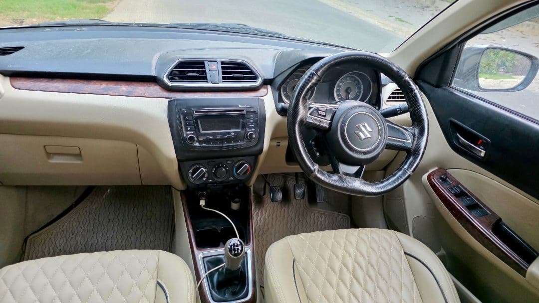 INTERIOR image for MARUTI DZIRE VXI | Hooter