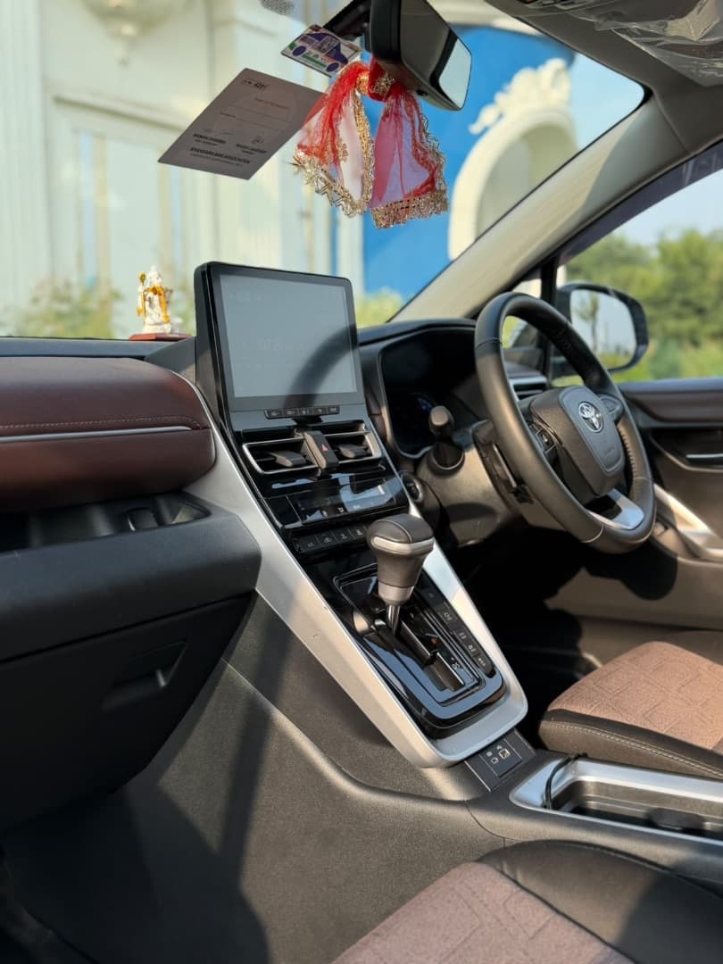 INTERIOR image for Innova Hycross | Hooter