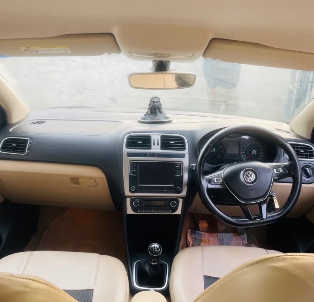 INTERIOR image for Ameo | Hooter