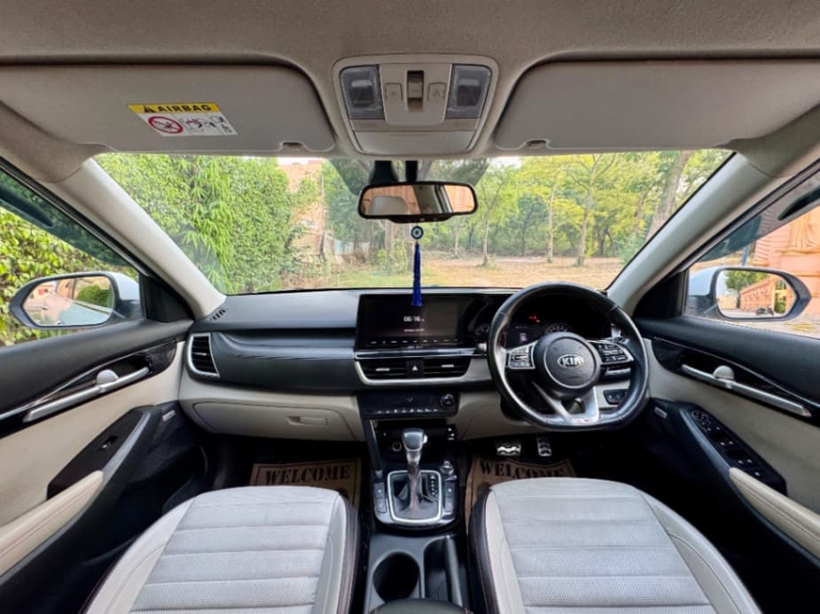 INTERIOR image for SELTOS | Hooter