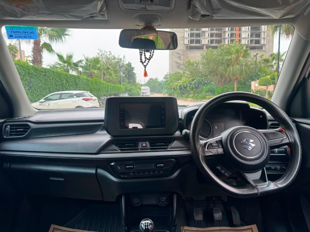 INTERIOR image for SWIFT VXI(O) | Hooter