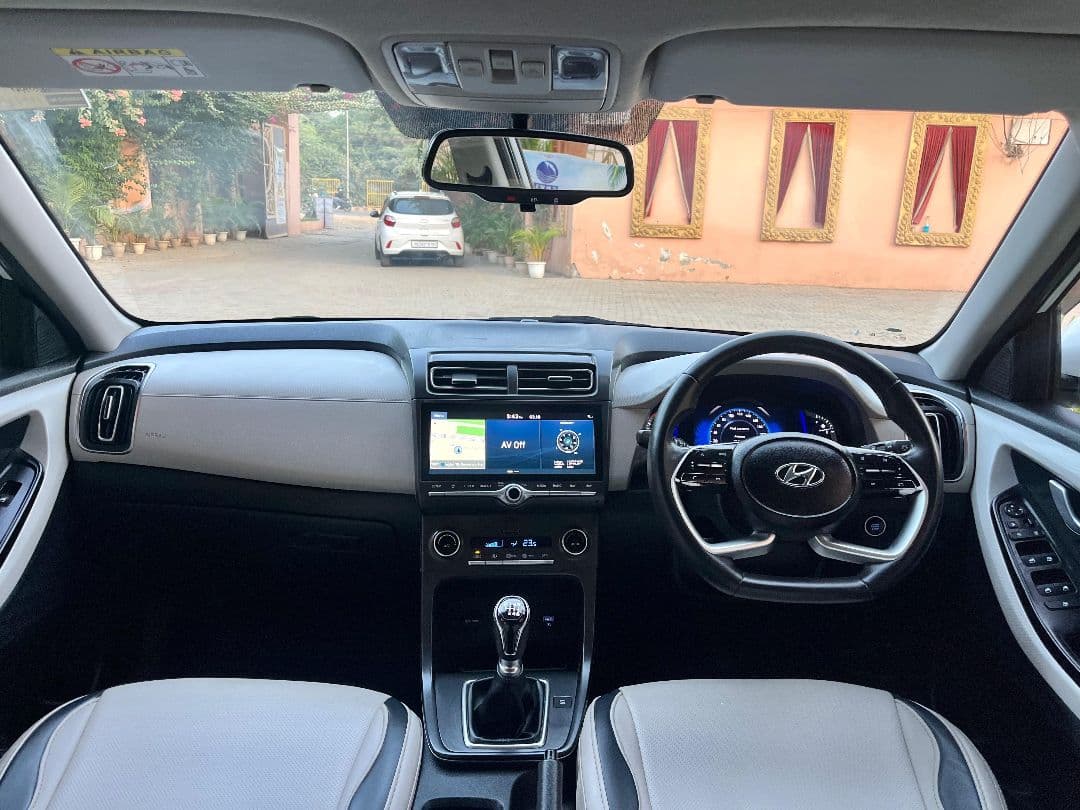 INTERIOR image for CRETA 1.5 CRDI MT SX | Hooter
