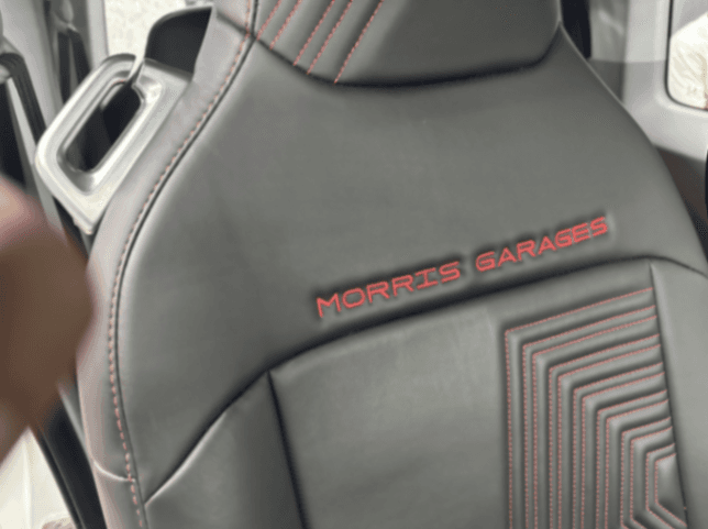 INTERIOR image for COMET EV PLAY | Hooter