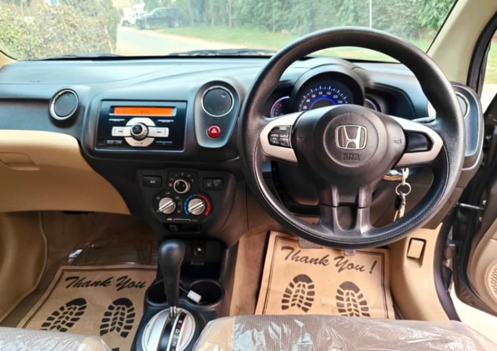 INTERIOR image for Brio | Hooter
