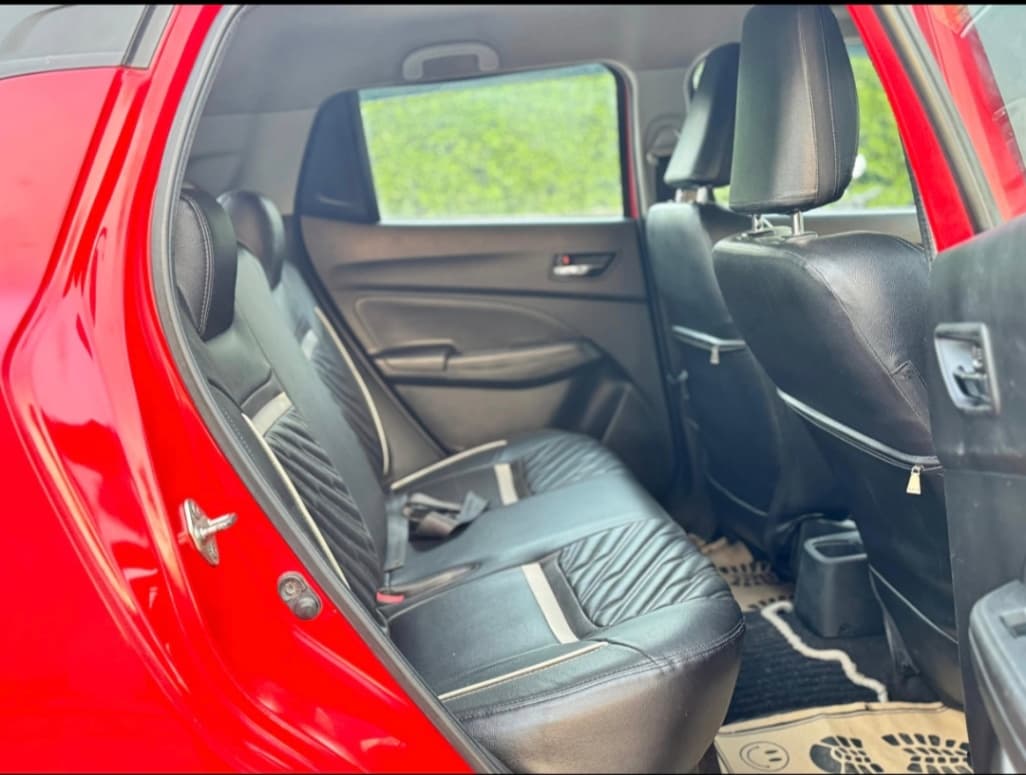 INTERIOR image for MARUTI SWIFT VDI | Hooter