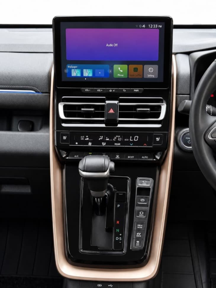 INTERIOR image for INVICTO STRONG HYBRID ALPHA+7S | Hooter