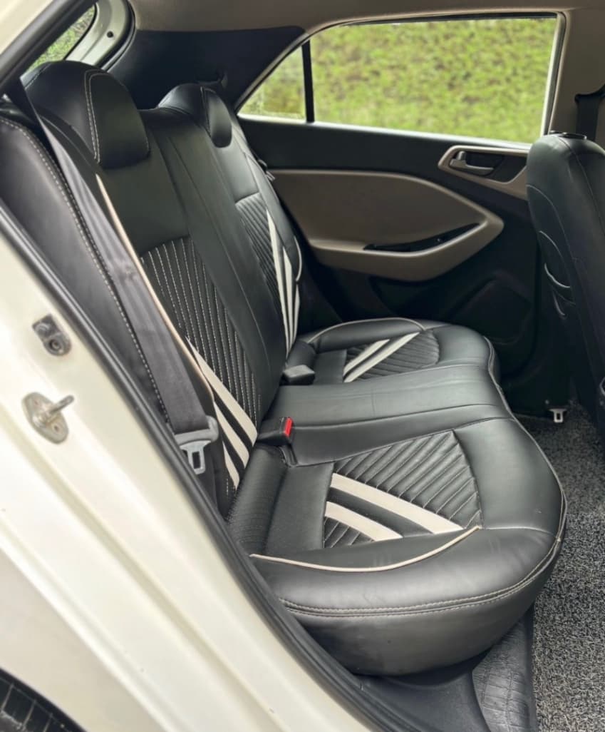 INTERIOR image for I20 MAGNA EXECUTIVE CRDI | Hooter