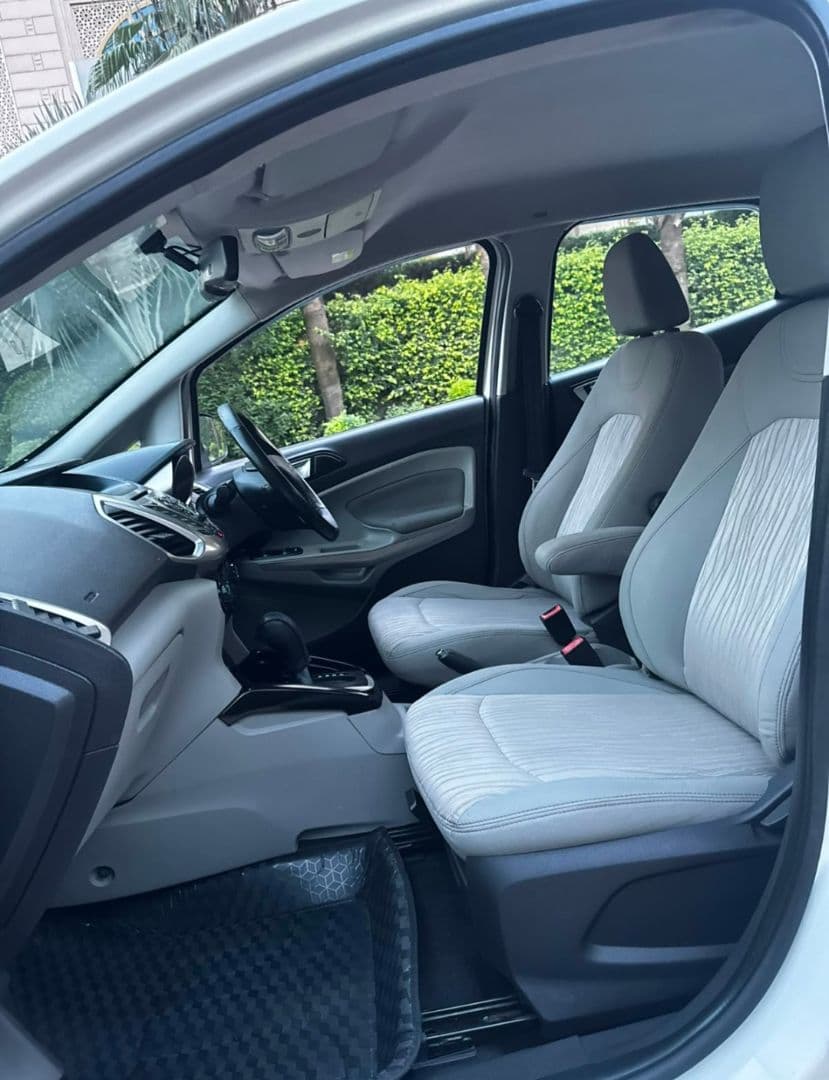 INTERIOR image for 1.5 ECOSPORT PTL TIT AT | Hooter