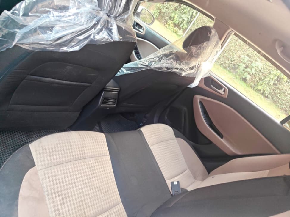 INTERIOR image for I20 | Hooter