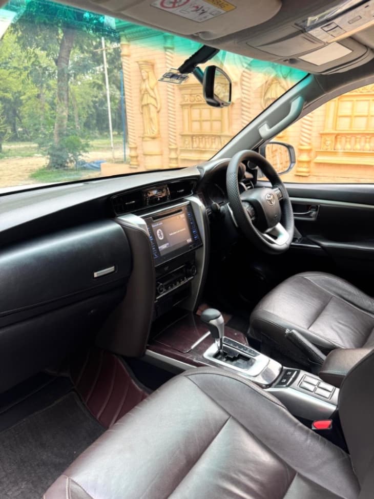 INTERIOR image for FORTUNER | Hooter