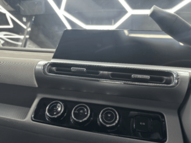 INTERIOR image for COMET EV PLAY | Hooter