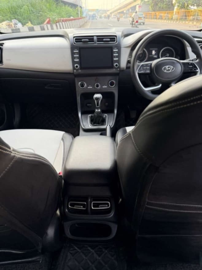 INTERIOR image for Creta | Hooter