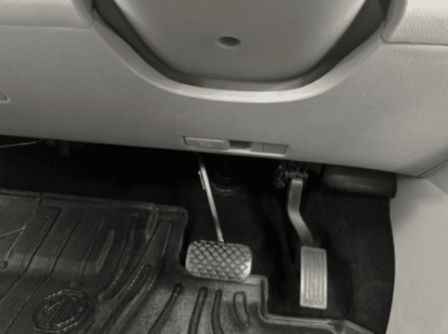 INTERIOR image for COMET EV PLAY | Hooter