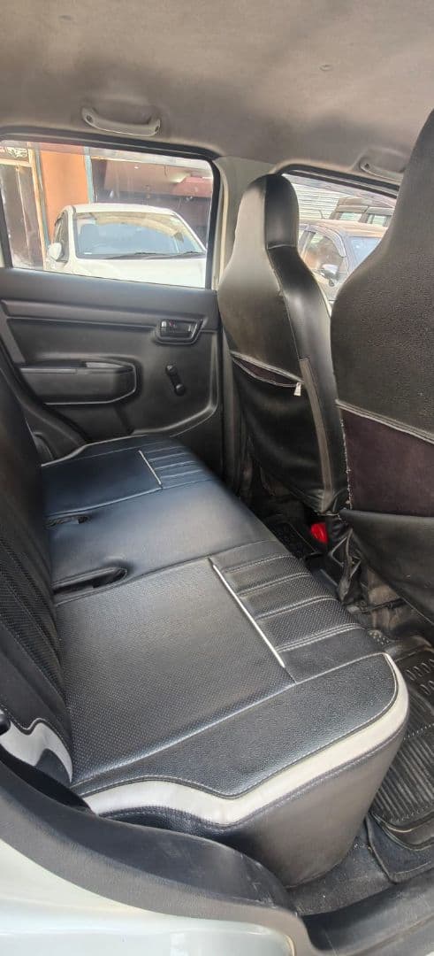 INTERIOR image for S-PRESSO VXI CNG | Hooter