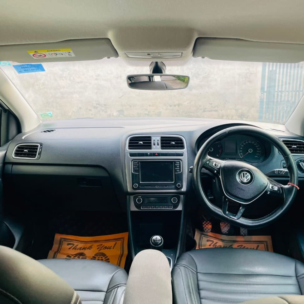 INTERIOR image for Polo | Hooter