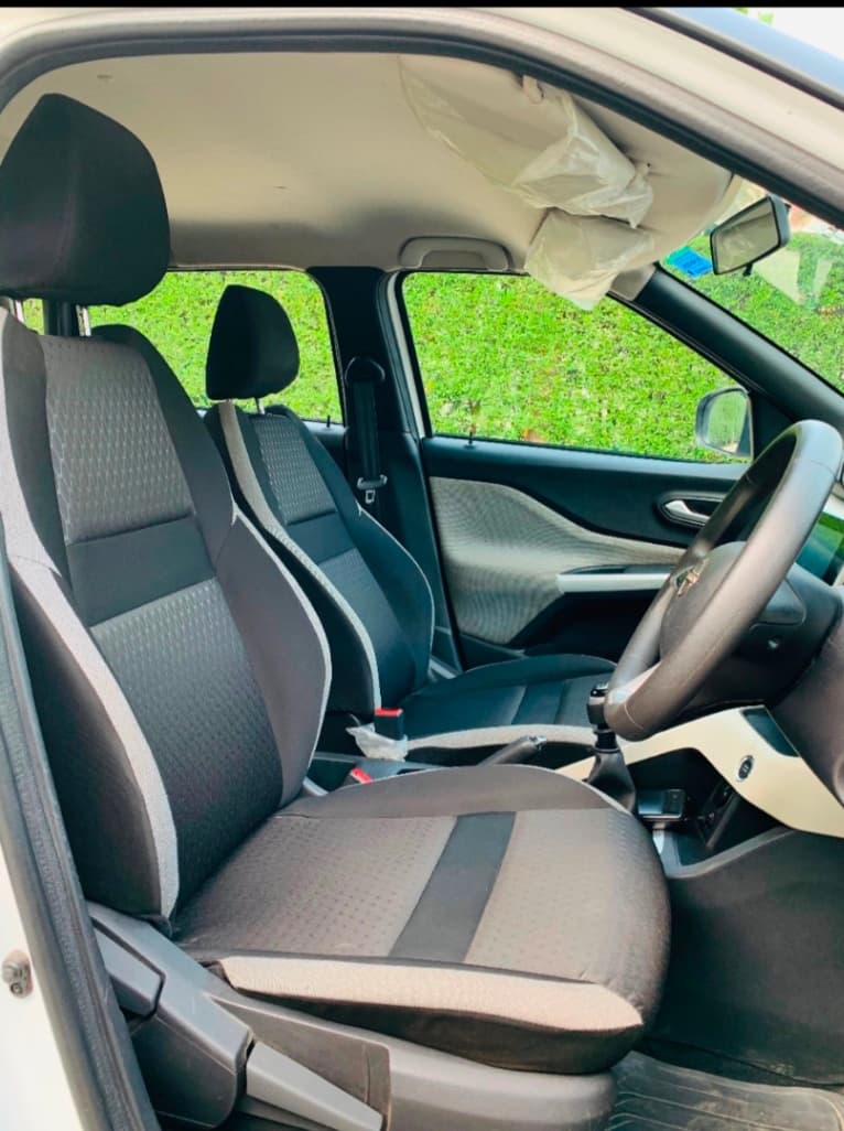 INTERIOR image for NISSAN MAGNITE MT XV | Hooter