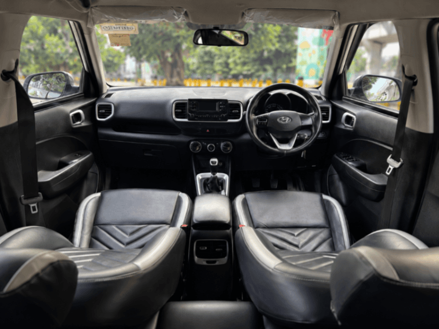 INTERIOR image for VENUE 1.5 CRDI MT S | Hooter