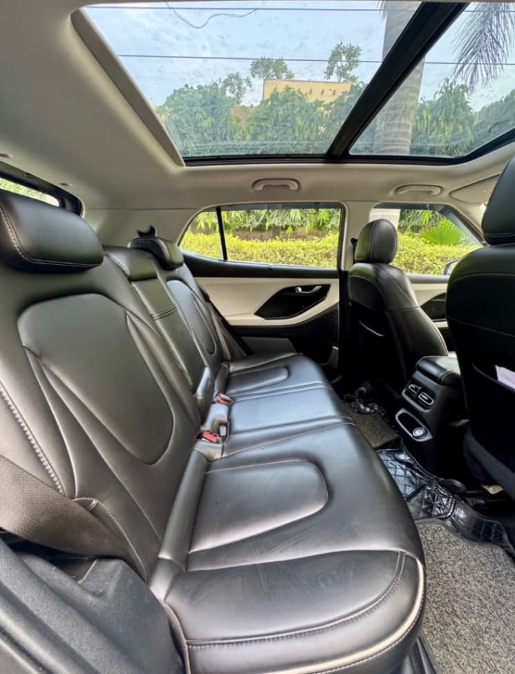 INTERIOR image for Creta | Hooter