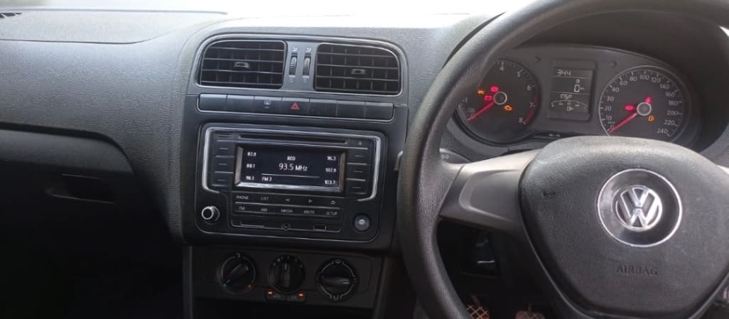 INTERIOR image for VW POLO 1.0L MPI 56KW MT-CL | Hooter