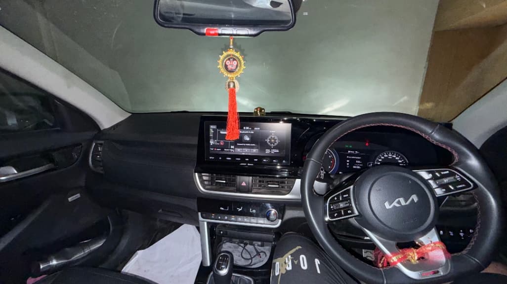 INTERIOR image for SELTOS | Hooter