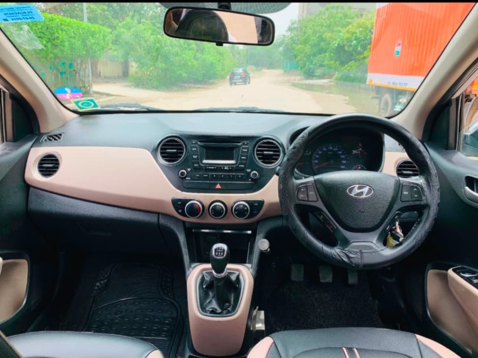 INTERIOR image for Xcent VTVT S(O) Met | Hooter