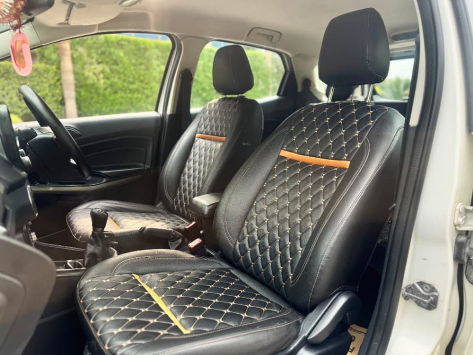 INTERIOR image for ECOSPORT 1.5(D) TREND+ MT | Hooter