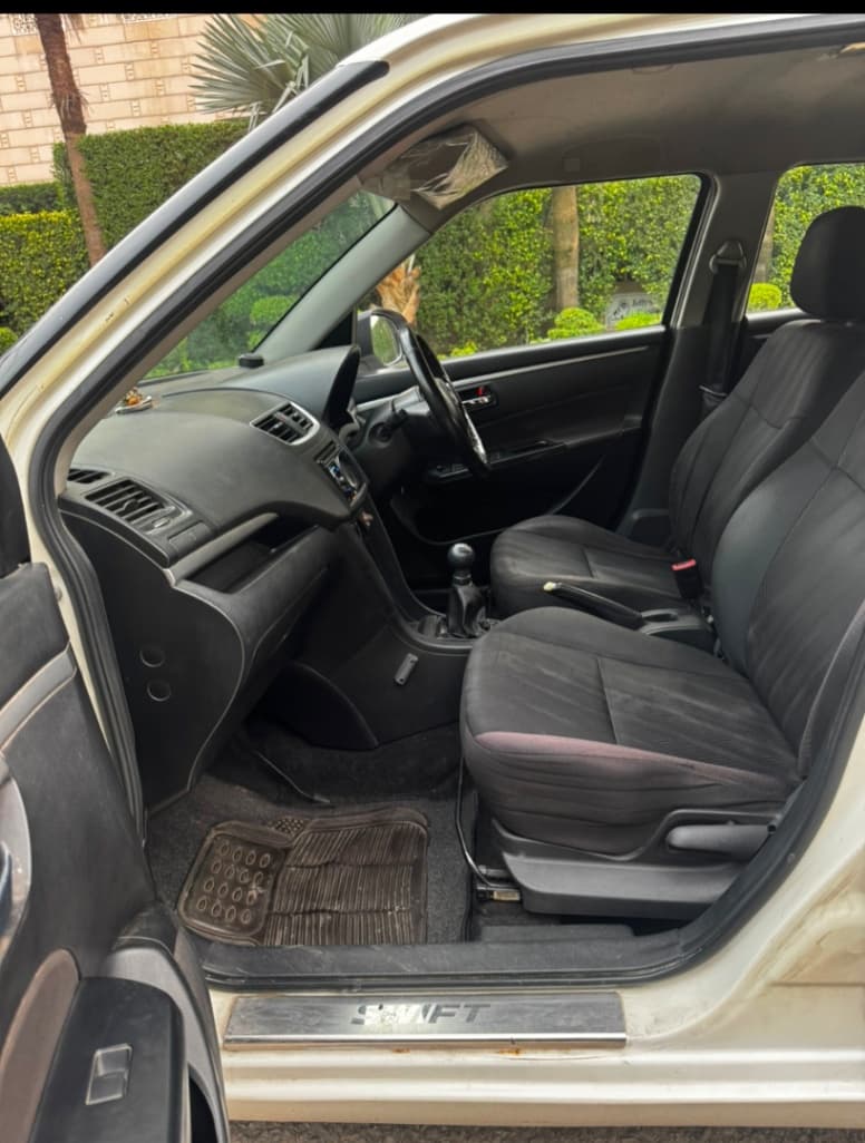 INTERIOR image for SWIFT VXI BS4 M | Hooter