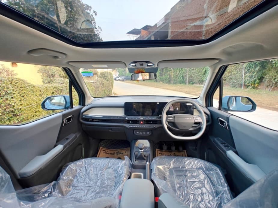 INTERIOR image for Syros | Hooter