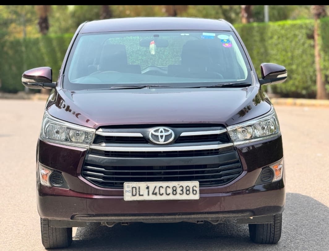 INTERIOR image for INNOVA CRYSTA 2.7 G | Hooter