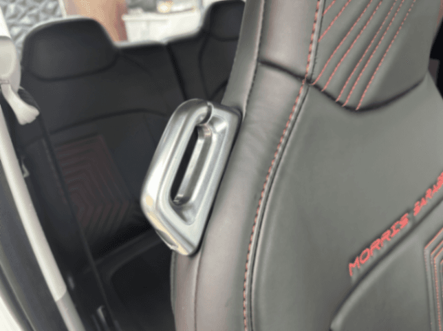INTERIOR image for COMET EV PLAY | Hooter