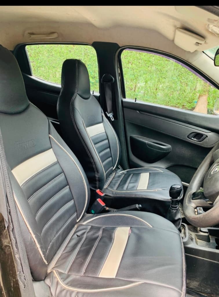 INTERIOR image for RENAULT KWID RXL | Hooter