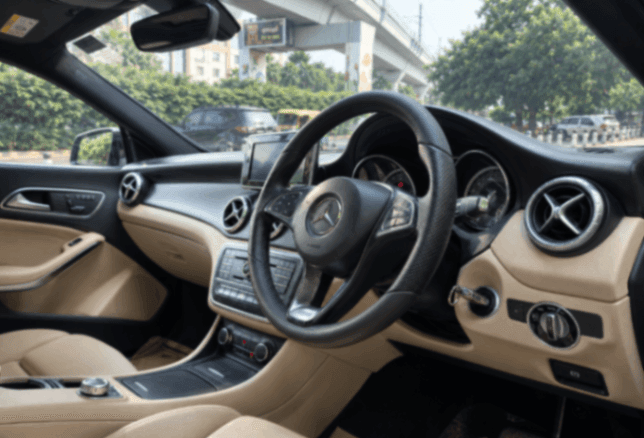 INTERIOR image for CLA | Hooter