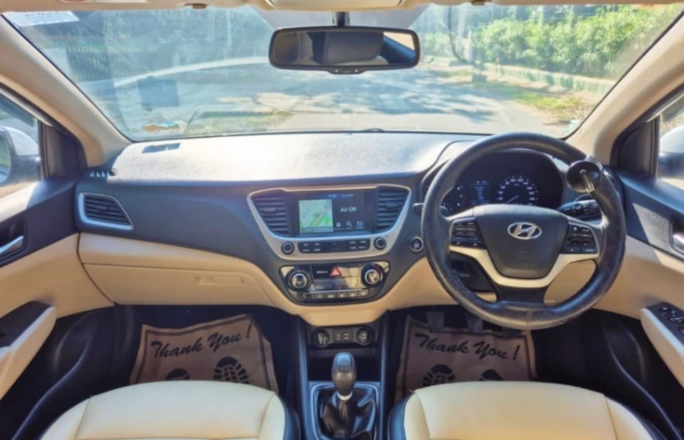 INTERIOR image for VERNA 1.6 VTVT SX | Hooter