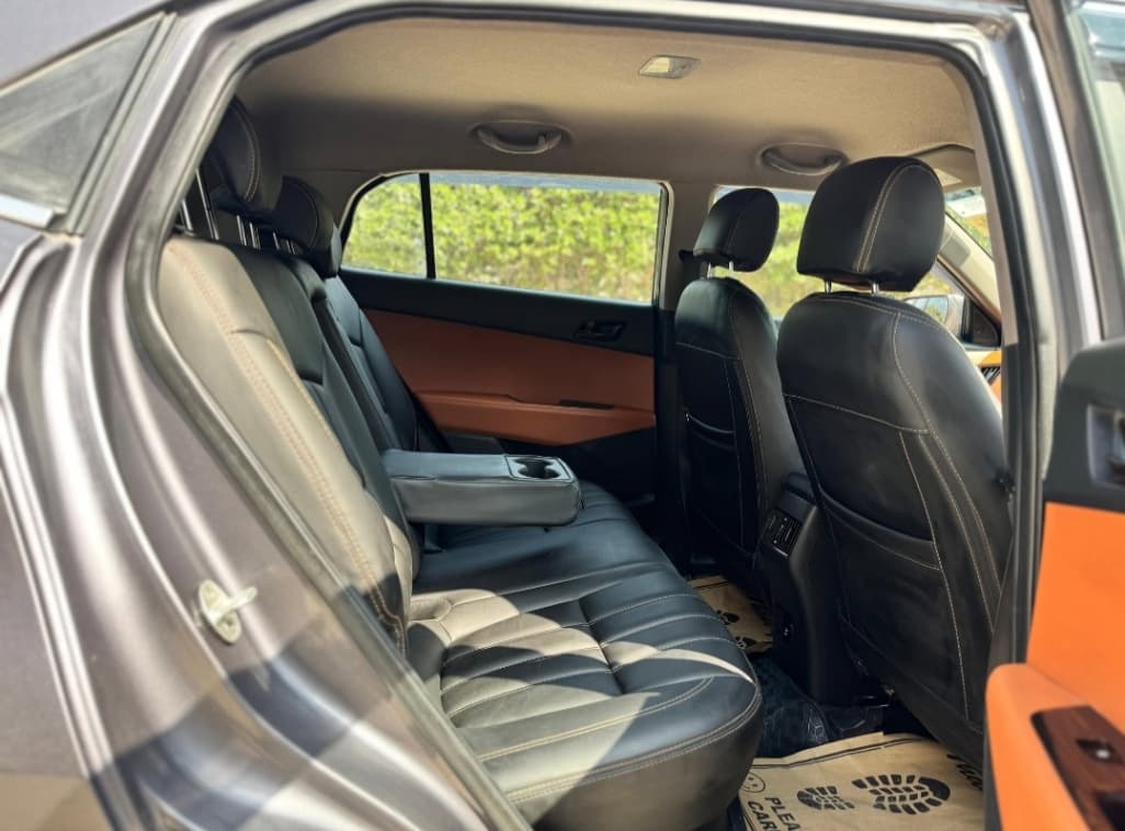 INTERIOR image for CRETA 1.6 VTVT SX+ | Hooter