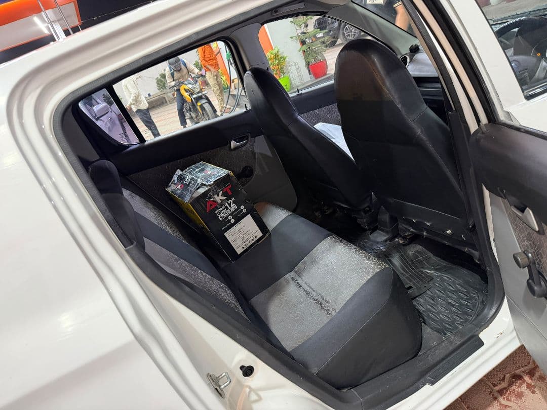 INTERIOR image for MARUTI ALTO 800 GREEN LXI | Hooter