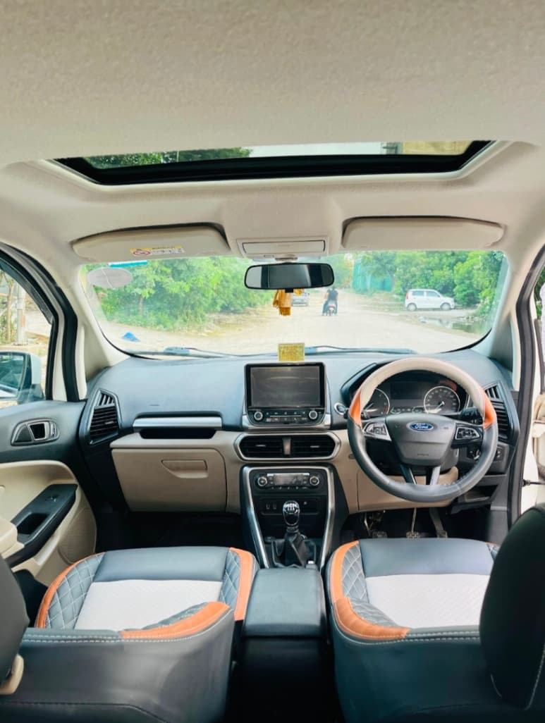 INTERIOR image for ECOSPORT 1.5(D) TITANIUM MT | Hooter