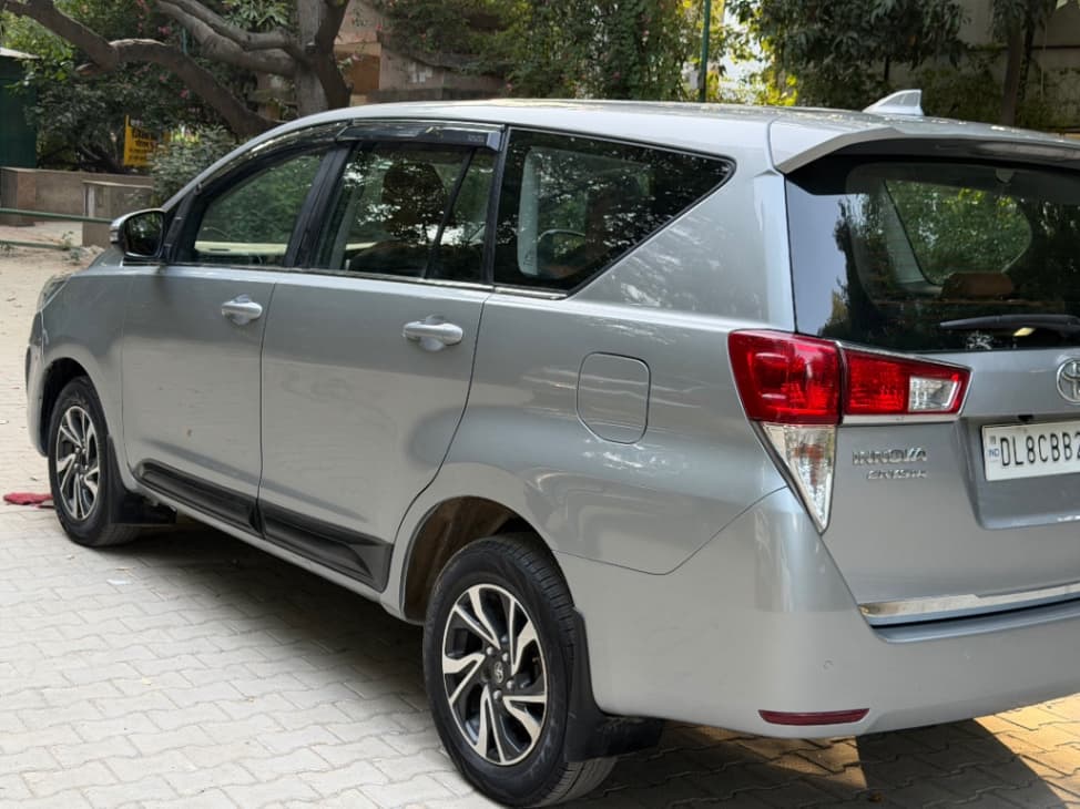INTERIOR image for Innova Crysta [2020-2023] | Hooter