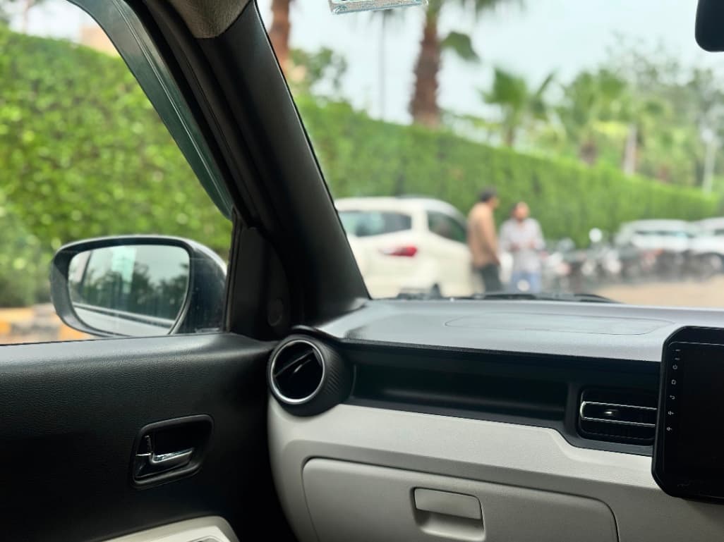 INTERIOR image for MARUTI IGNIS ZETA PETROL | Hooter