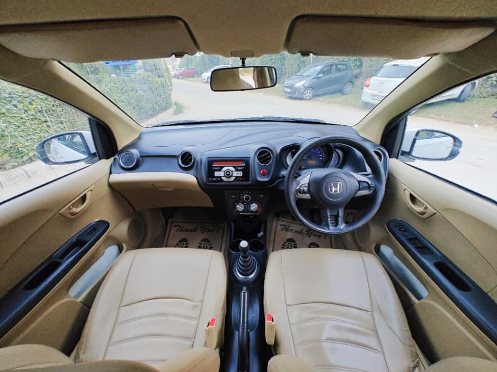 INTERIOR image for Brio [2013-2016] | Hooter