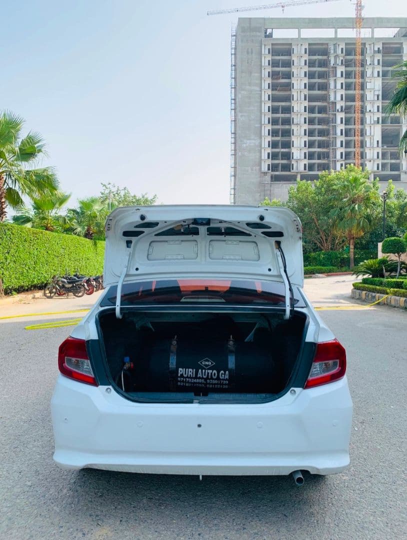 INTERIOR image for AMAZE 1.2 E MT (I-VTEC) | Hooter