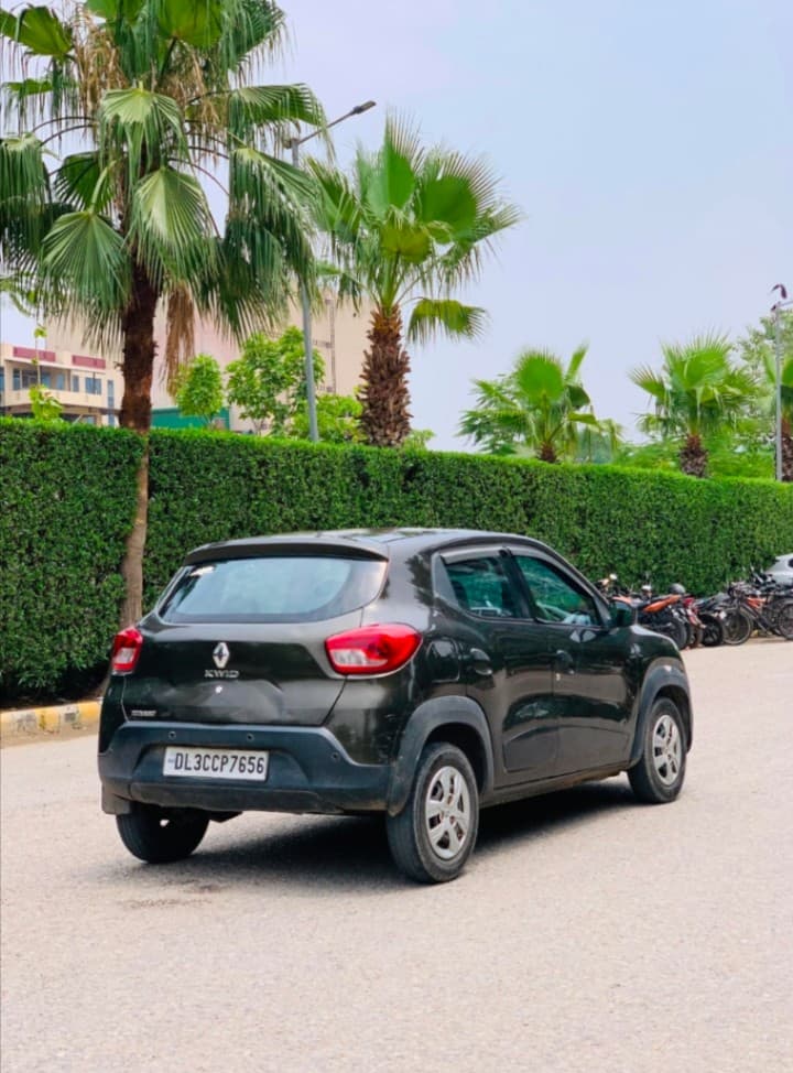 INTERIOR image for RENAULT KWID RXL | Hooter