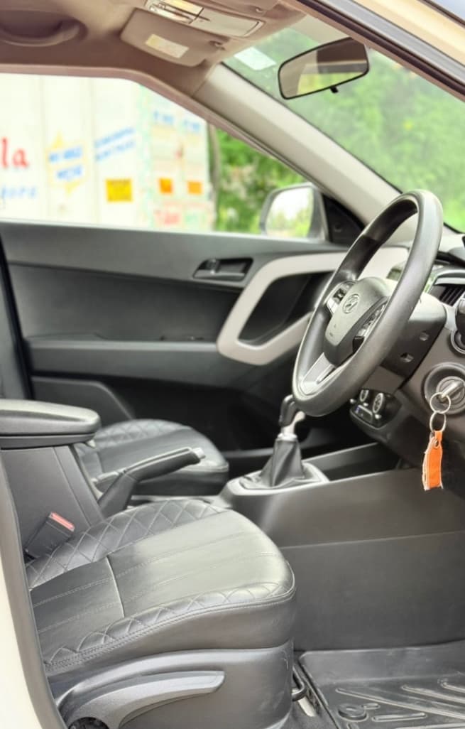 INTERIOR image for CRETA 1.6 VTVT E | Hooter