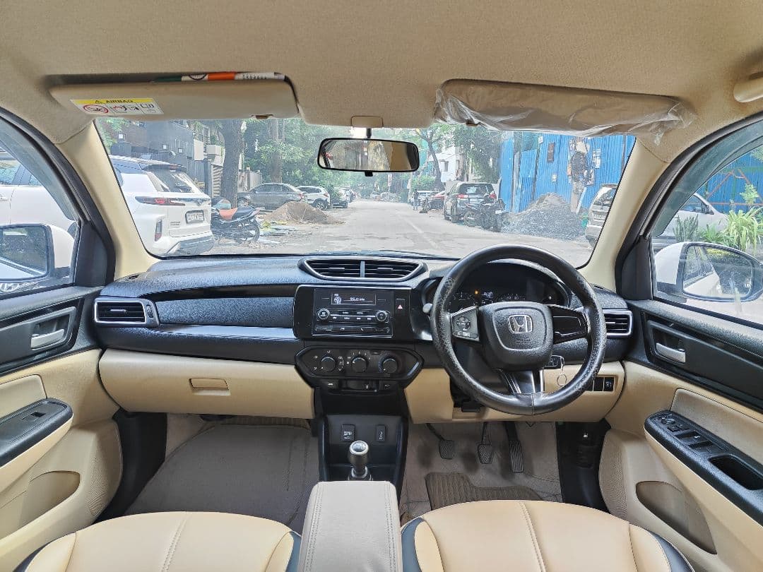 INTERIOR image for AMAZE 1.2 S MT (I-VTEC) | Hooter