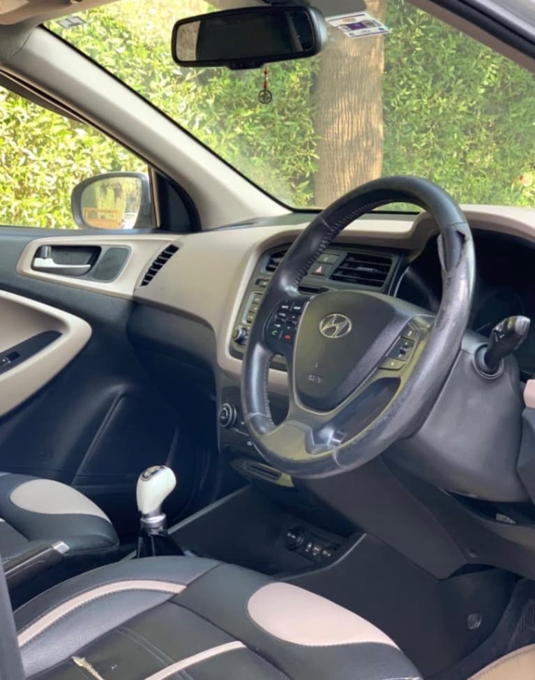 INTERIOR image for NEWI20 ASTA 1.2