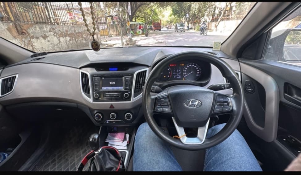 INTERIOR image for Creta [2017-2018] | Hooter