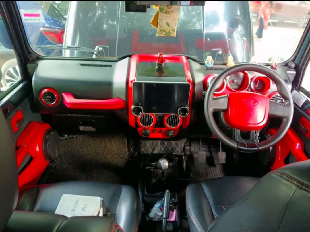 INTERIOR image for THAR CRDE | Hooter