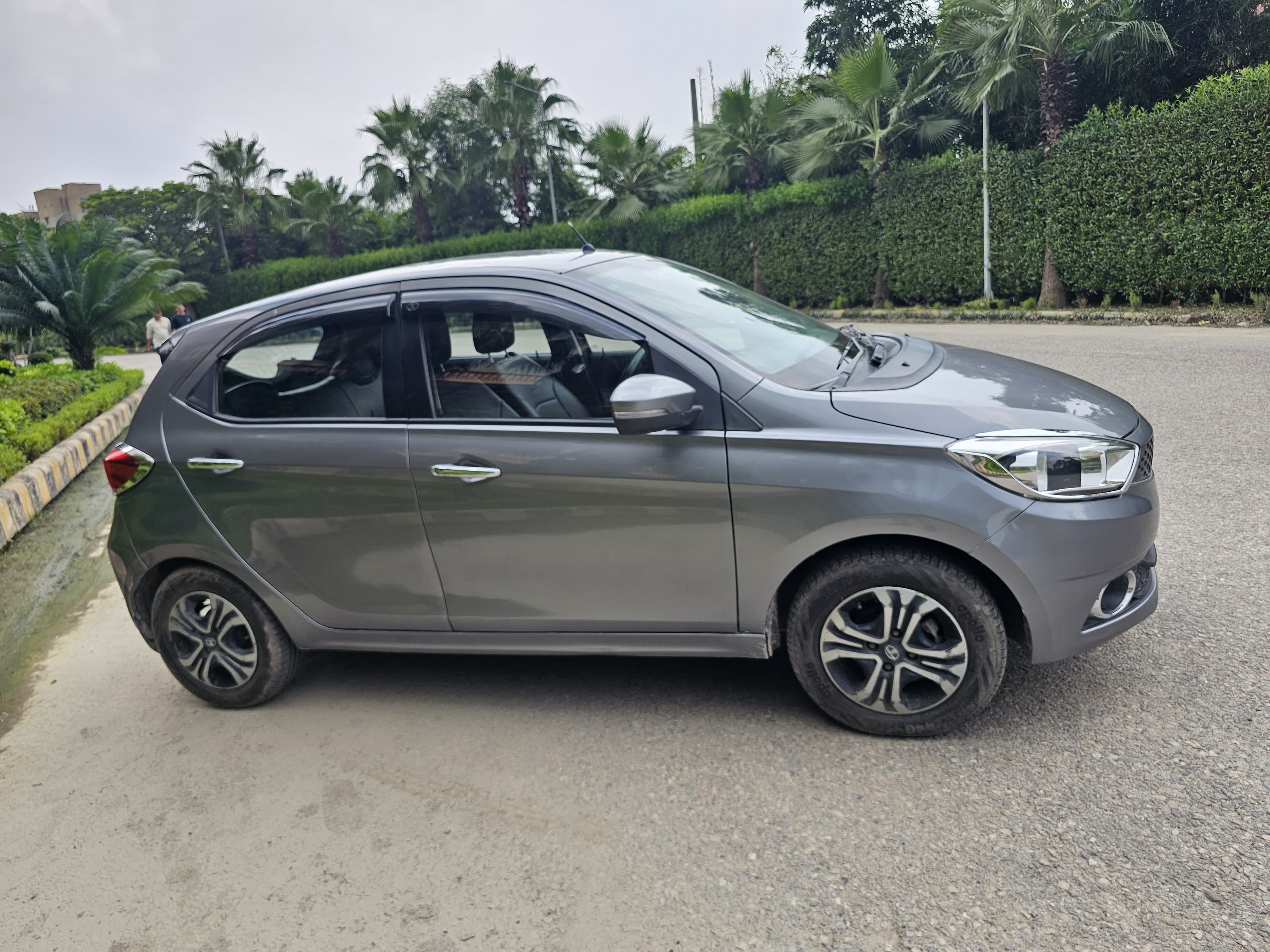 Tata Tiago [2016-2020]