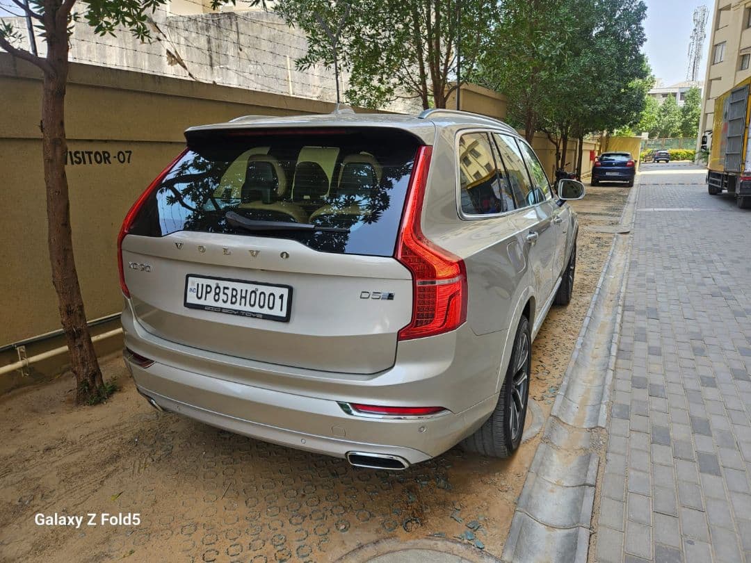 INTERIOR image for VOLVO XC90 D5 | Hooter